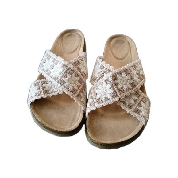 Haute Hippie Womens 9.5 Slide Sandals Crochet Flower Boho Casual Cottagecore - Picture 1 of 7